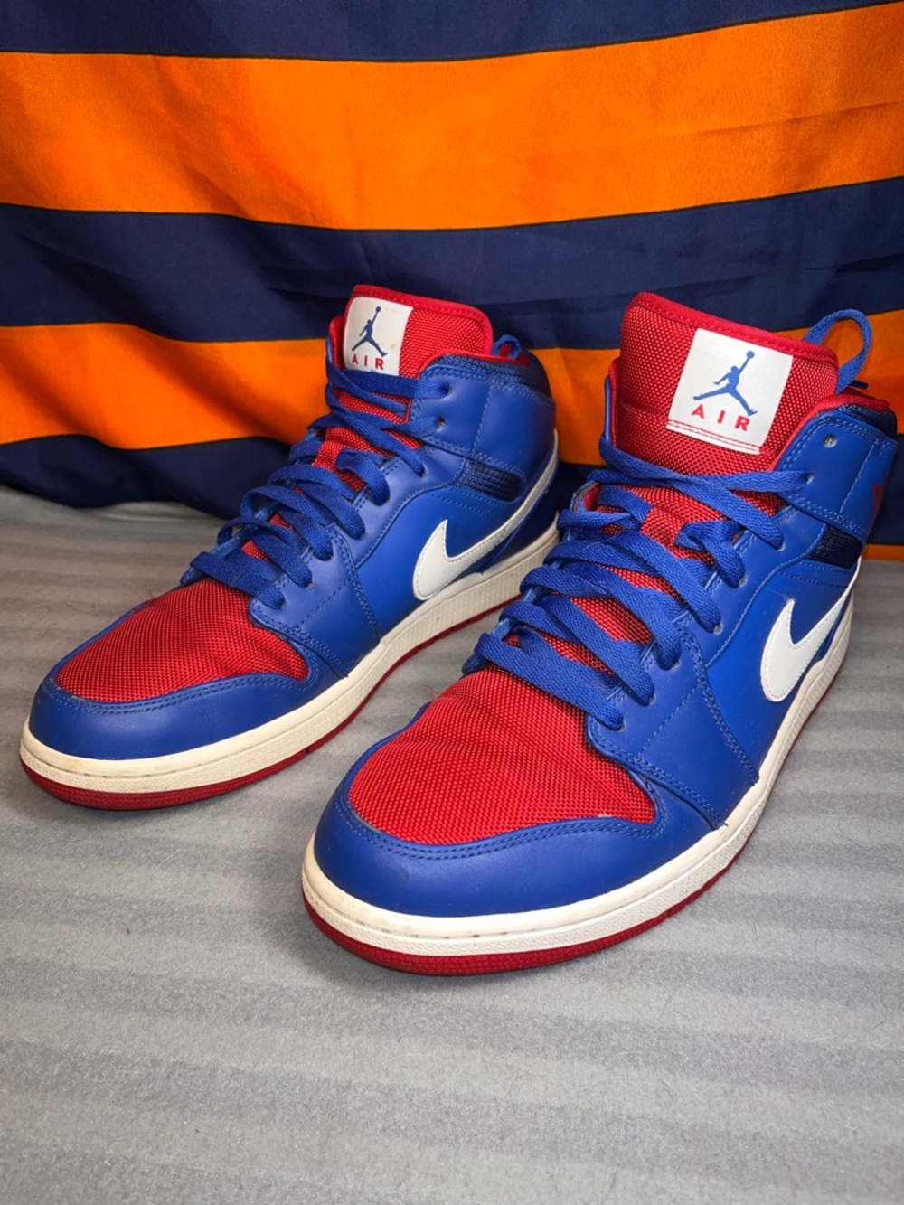 NIKE Air Jordan 1 Men’s Detroit Pistons Basketball Shoes 12 Blue Red 554724-407